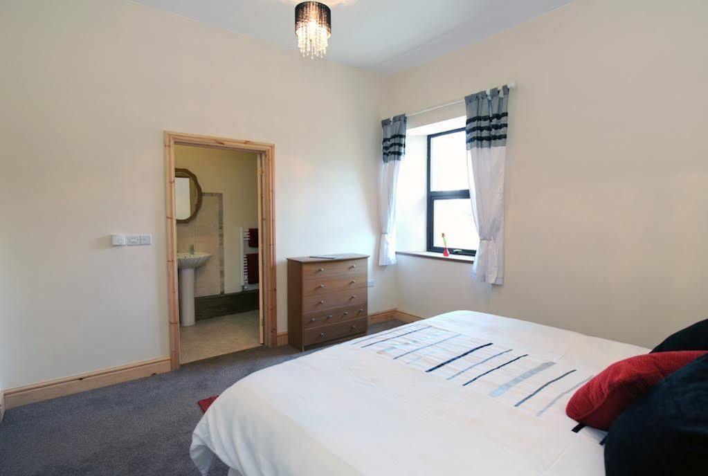 Old Police House Bed & Breakfast Haverfordwest Dış mekan fotoğraf